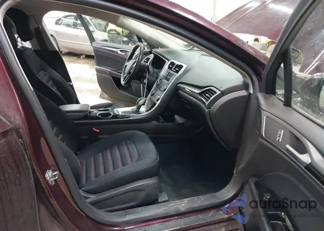 2013 Ford Fusion Se z USA, uszkodzony, nr VIN 3FA6P0H71DR246347